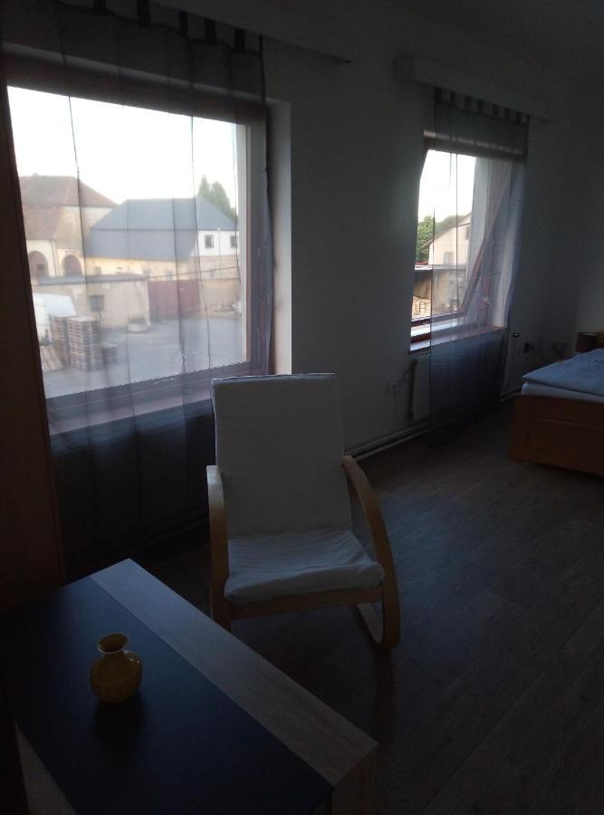 Penzion u Náhonu Mesto Touskov Exterior foto