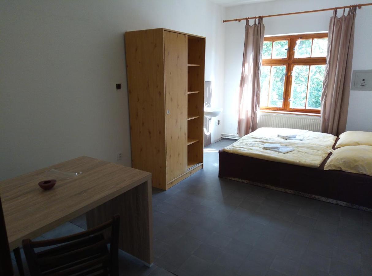 Penzion u Náhonu Mesto Touskov Exterior foto